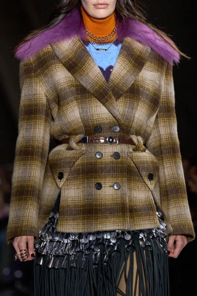 Look 87